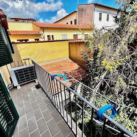 Near The Station Luxury House With Mural Floransa Dış mekan fotoğraf